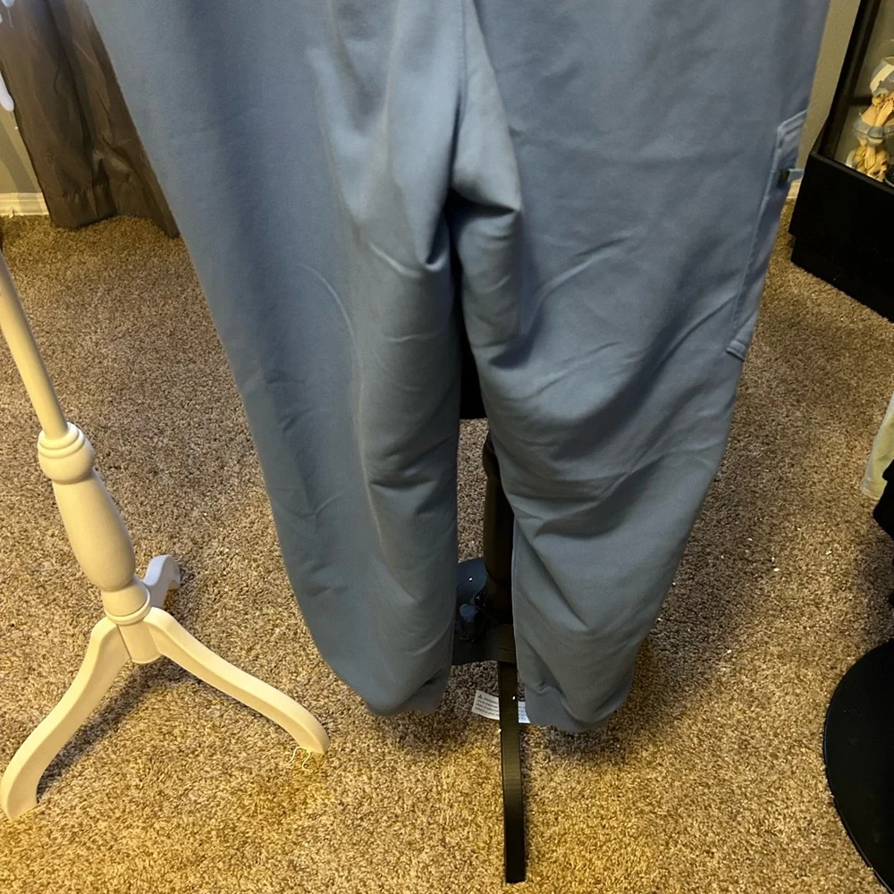 Figs Technical Collection Blue Scrub Top and Pants - Picture 12 of 12